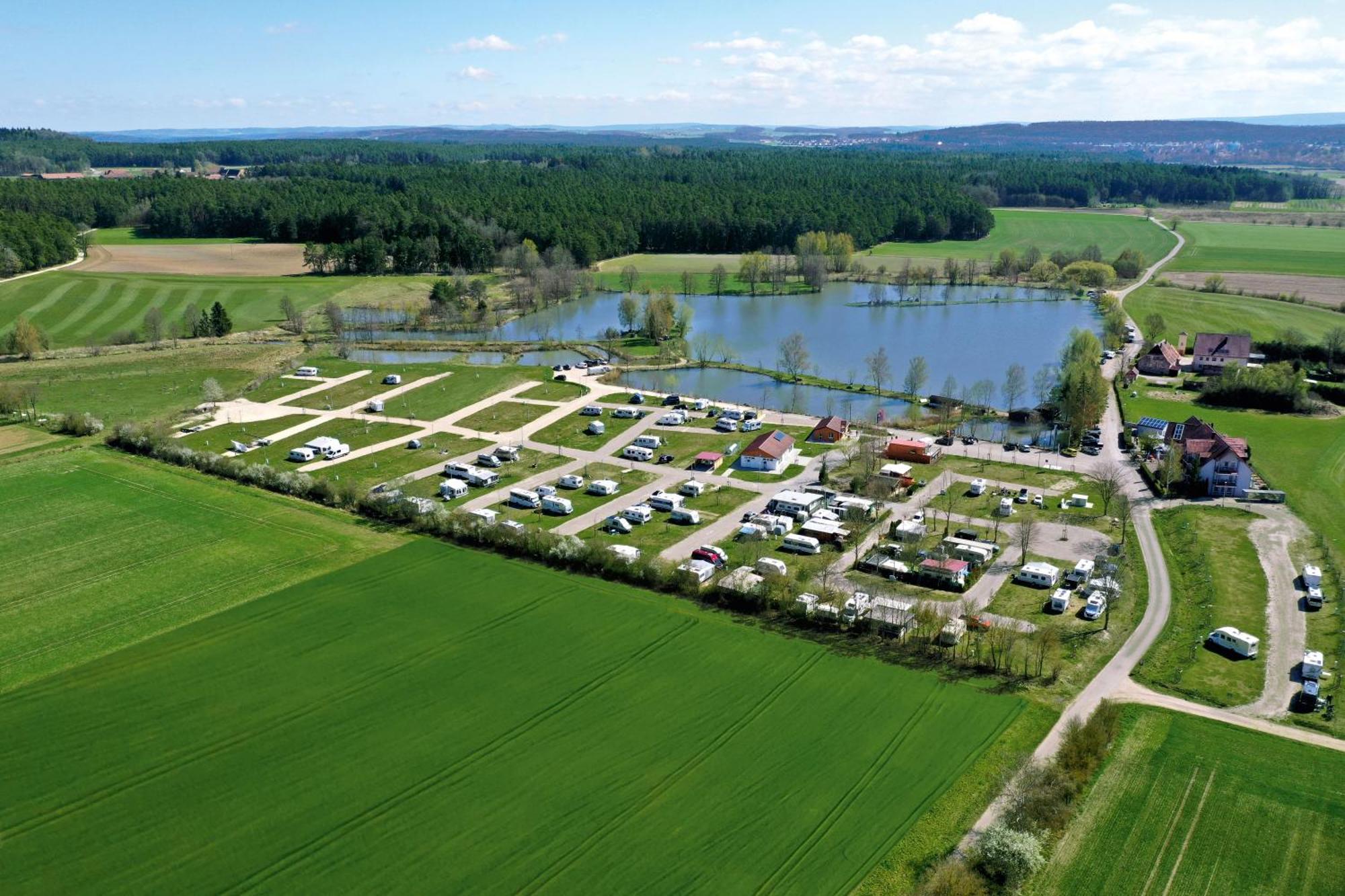 Hotel Reich Am Schnackensee Gunzenhausen Esterno foto